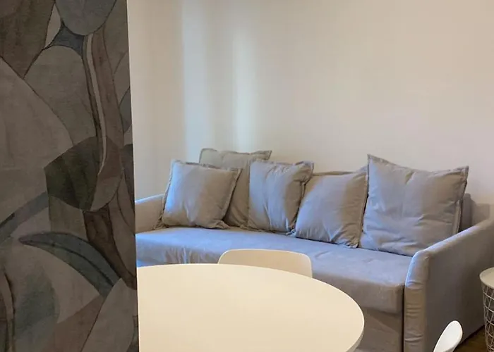 La Pietra 特拉尼