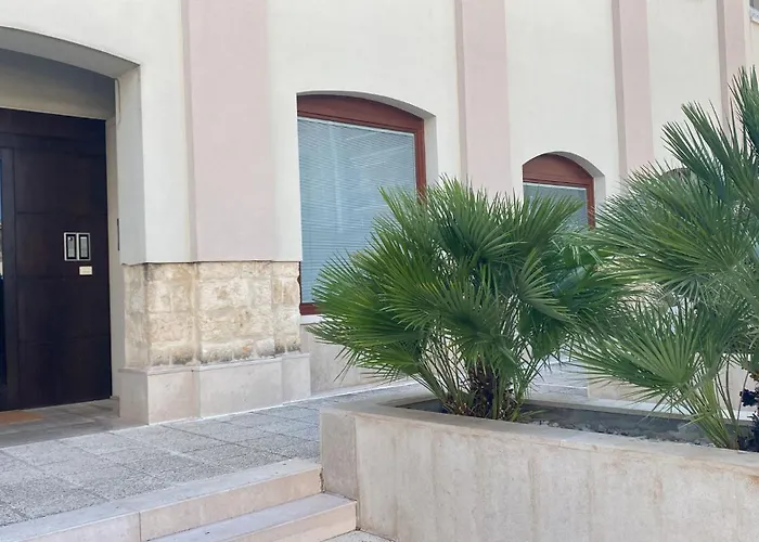 公寓式酒店 La Pietra 特拉尼